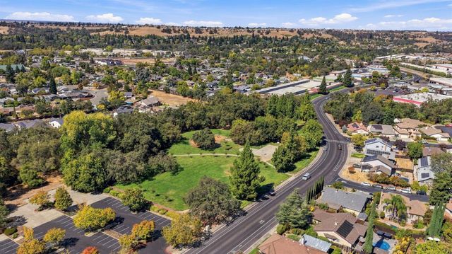2600 Buckeye Ct, Rocklin, CA 95677