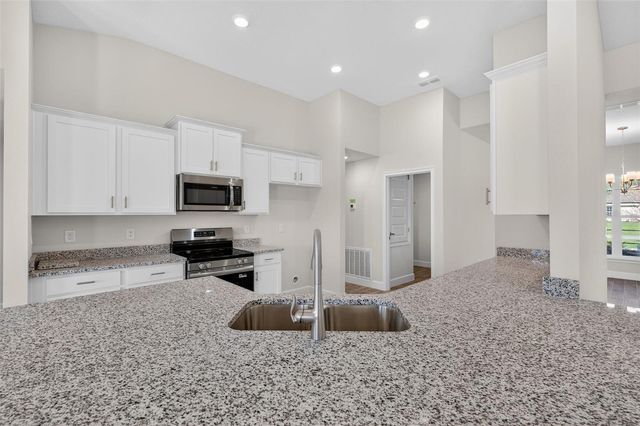 37298 HIDDEN VIEW CIRCLE, Dade City, FL 33523