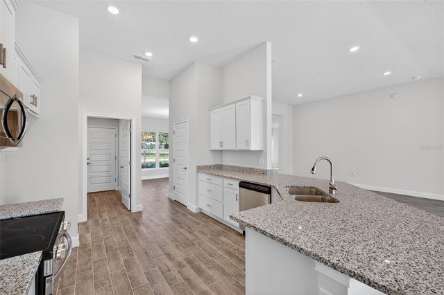 37298 HIDDEN VIEW CIRCLE, Dade City, FL 33523