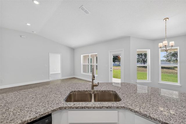 37298 HIDDEN VIEW CIRCLE, Dade City, FL 33523