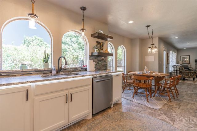 709 Rock Hollow Road, Edmond, OK 73034