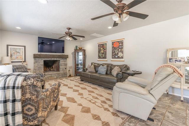709 Rock Hollow Road, Edmond, OK 73034