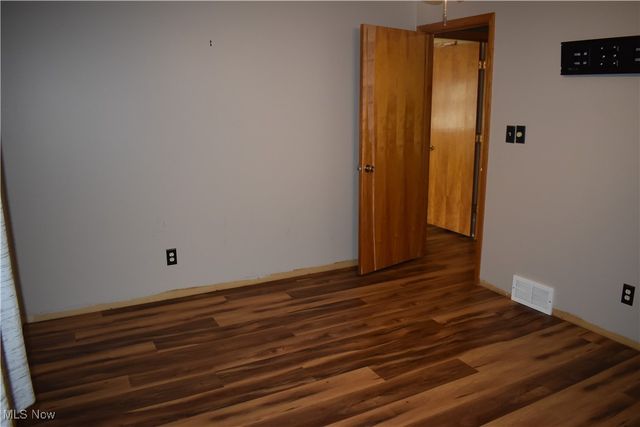 170 Heartwood Drive, Mogadore, OH 44260