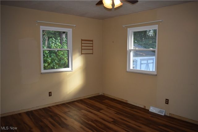 170 Heartwood Drive, Mogadore, OH 44260