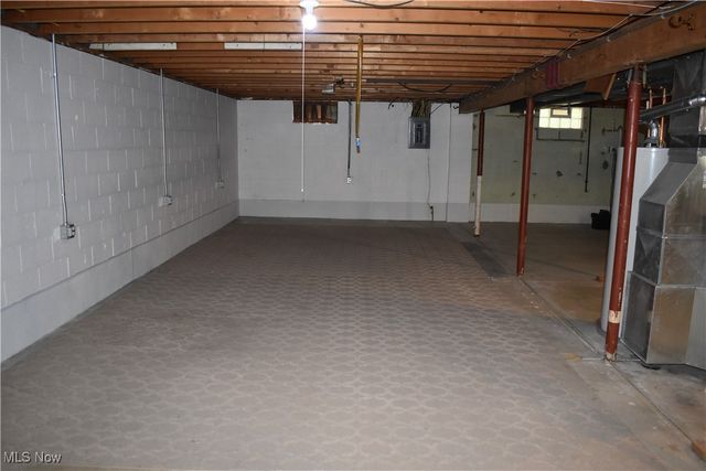 170 Heartwood Drive, Mogadore, OH 44260