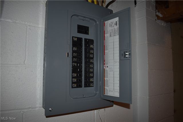 170 Heartwood Drive, Mogadore, OH 44260