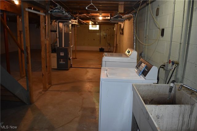 170 Heartwood Drive, Mogadore, OH 44260