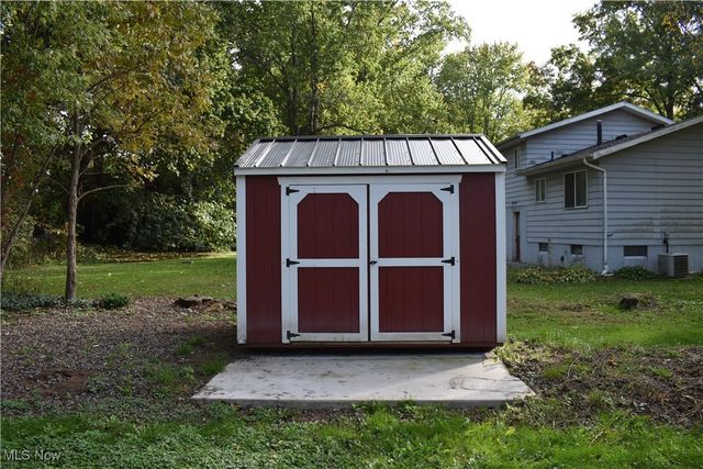 170 Heartwood Drive, Mogadore, OH 44260