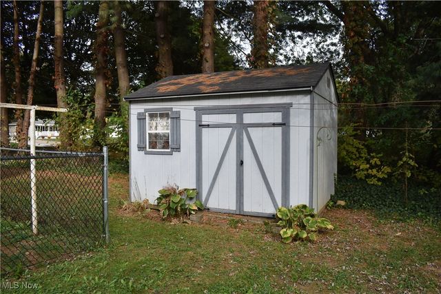 170 Heartwood Drive, Mogadore, OH 44260