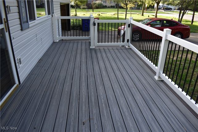 170 Heartwood Drive, Mogadore, OH 44260