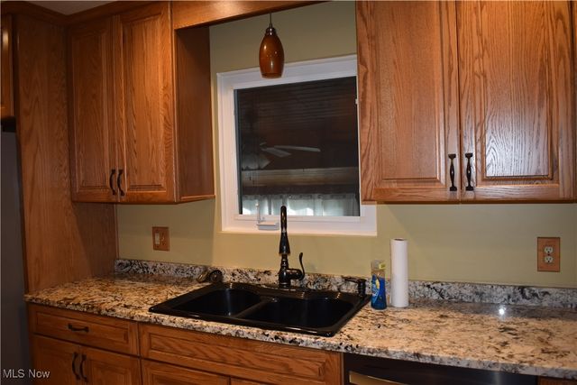 170 Heartwood Drive, Mogadore, OH 44260