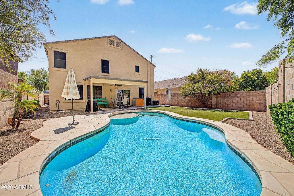 2740 E QUIET HOLLOW Lane, Phoenix, AZ 85024 — photo 3
