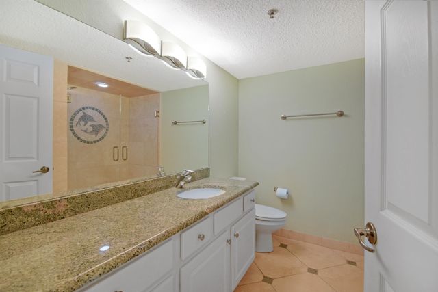 324 Village Dr B, St Augustine, FL 32084