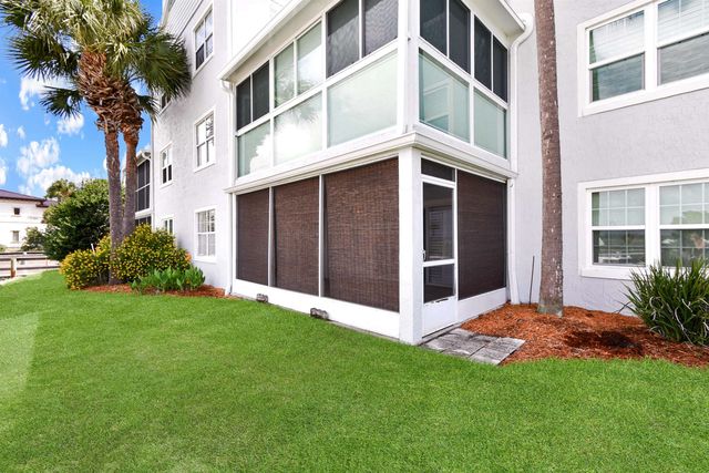 324 Village Dr B, St Augustine, FL 32084