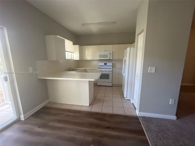 2731 NE 3rd Dr 203, Homestead, FL 33033