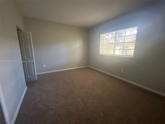 2731 NE 3rd Dr 203, Homestead, FL 33033