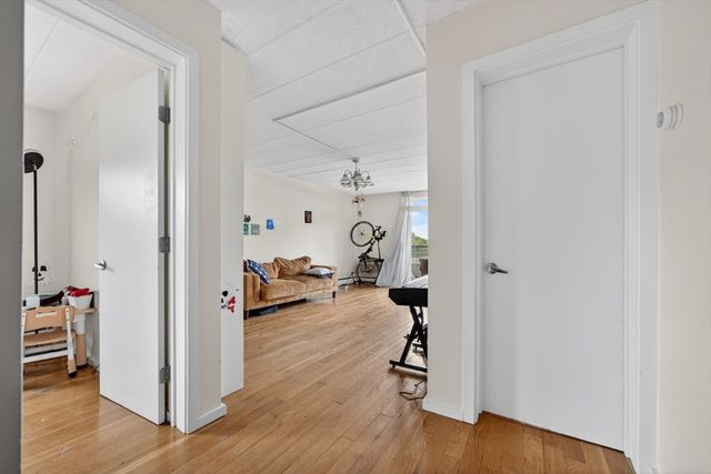 345 Harvard St 4A, Cambridge, MA 02138
