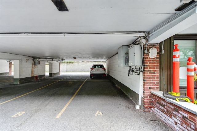 345 Harvard St 4A, Cambridge, MA 02138