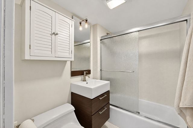 345 Harvard St 4A, Cambridge, MA 02138