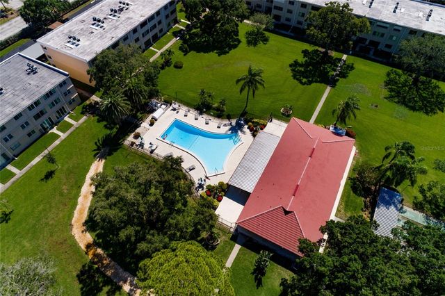 4915 BAY STREET NE 331, St Petersburg, FL 33703