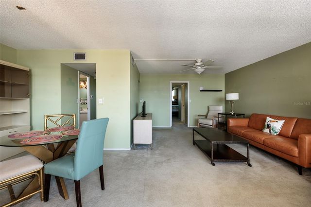 4915 BAY STREET NE 331, St Petersburg, FL 33703