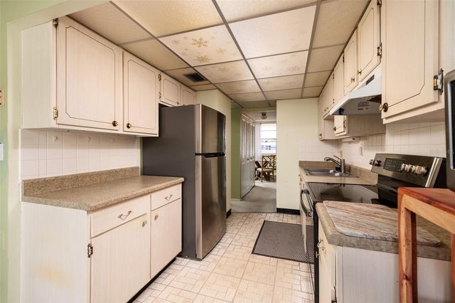 4915 BAY STREET NE 331, St Petersburg, FL 33703