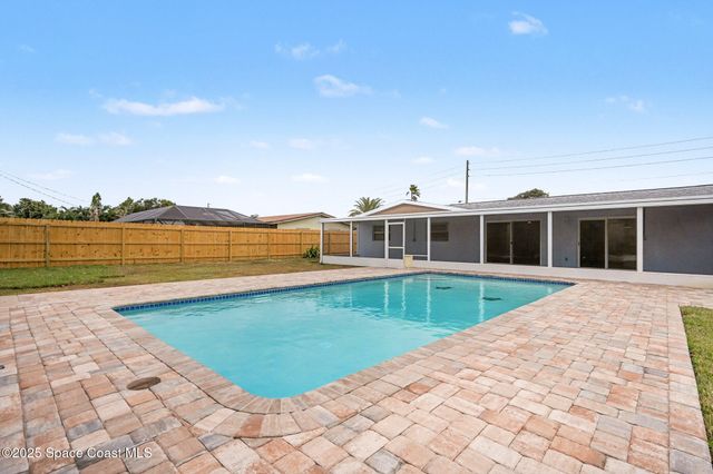 292 Pine Tree Drive, Indialantic, FL 32903