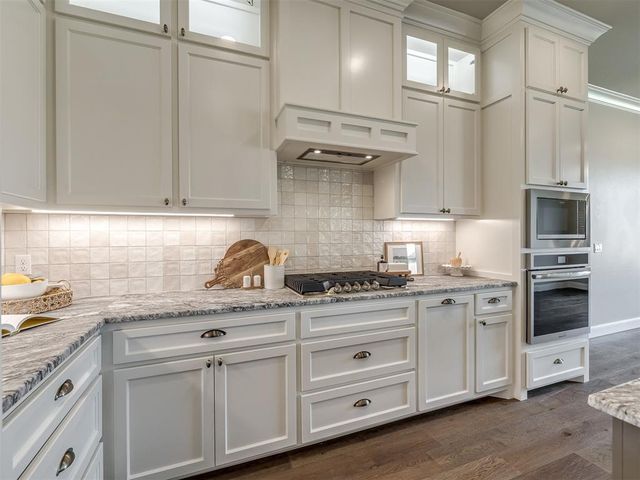 2217 W Cole Drive, Mustang, OK 73064