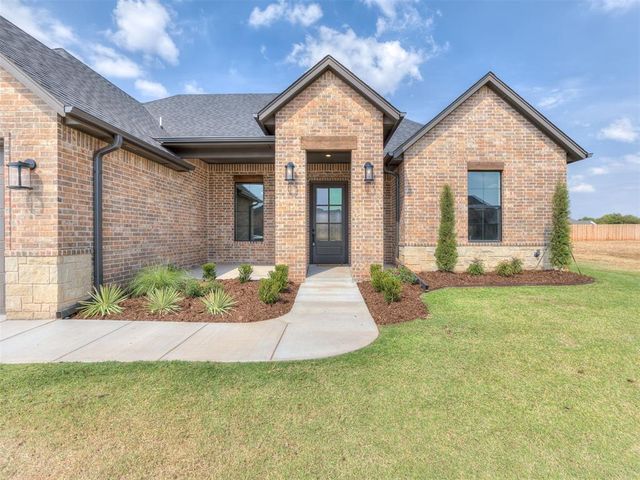 2217 W Cole Drive, Mustang, OK 73064
