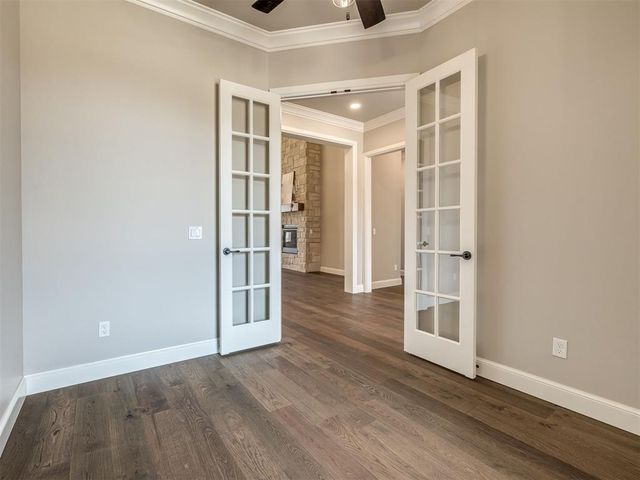 2217 W Cole Drive, Mustang, OK 73064