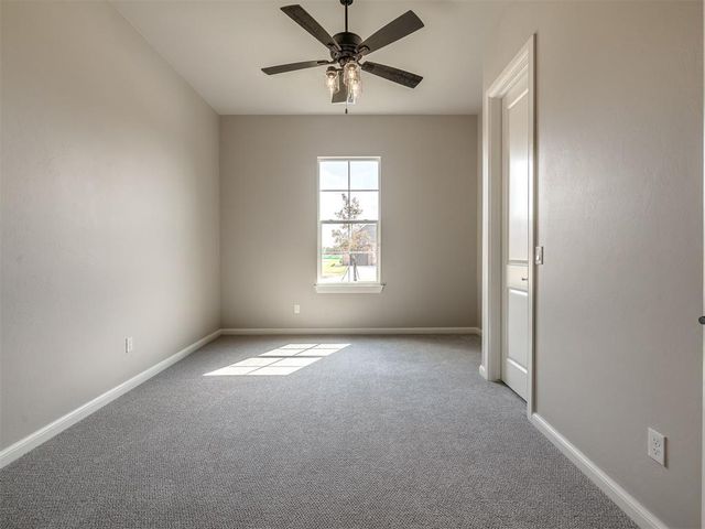 2217 W Cole Drive, Mustang, OK 73064
