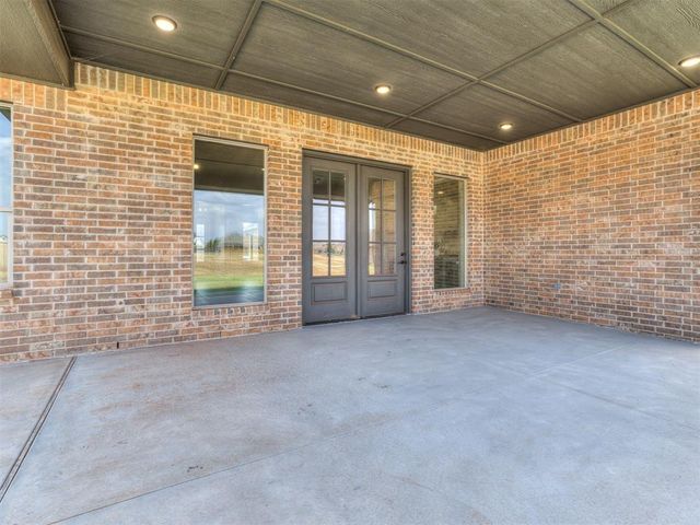 2217 W Cole Drive, Mustang, OK 73064