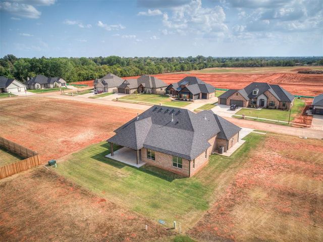 2217 W Cole Drive, Mustang, OK 73064