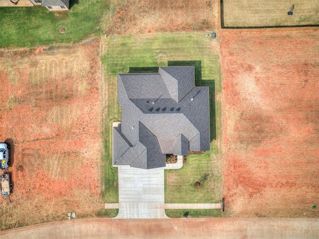 2217 W Cole Drive, Mustang, OK 73064