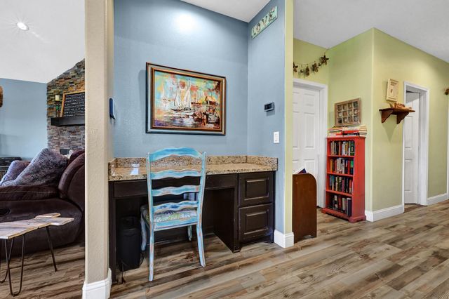 939 8th Street, Dickinson, TX 77539