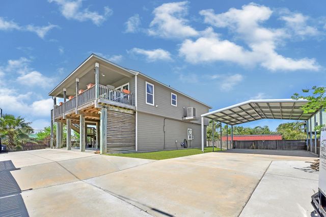 939 8th Street, Dickinson, TX 77539