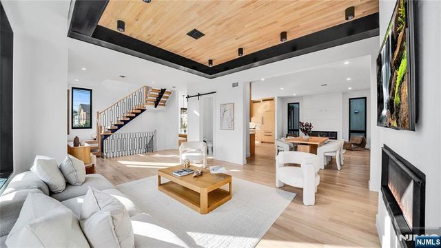 500 2nd B, Palisades Park, NJ 07650