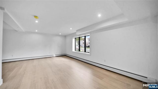500 2nd B, Palisades Park, NJ 07650
