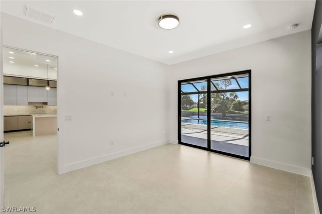 152 SW 28th ST, Cape Coral, FL 33914