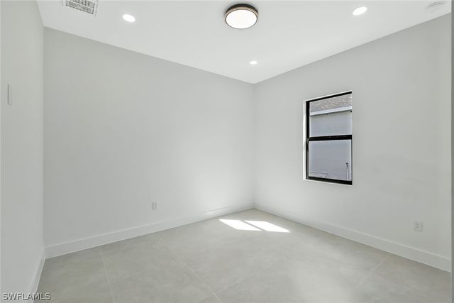 152 SW 28th ST, Cape Coral, FL 33914