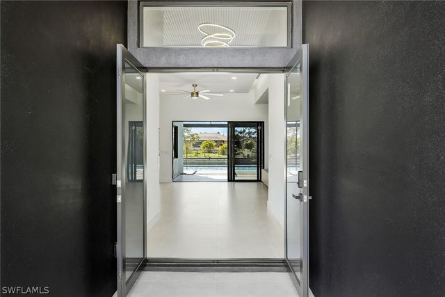 152 SW 28th ST, Cape Coral, FL 33914