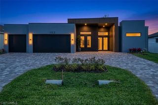 152 SW 28th ST, Cape Coral, FL 33914