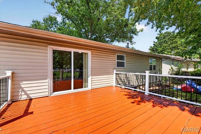 1540 Leisure Drive, Florissant, MO 63031