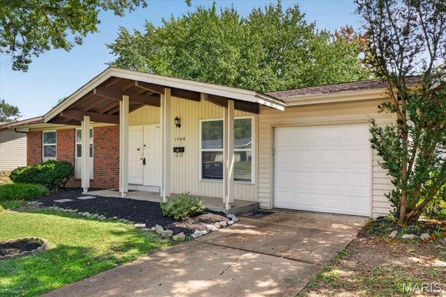 1540 Leisure Drive, Florissant, MO 63031