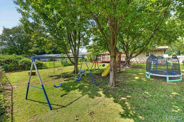1540 Leisure Drive, Florissant, MO 63031