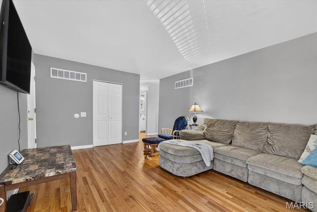 1540 Leisure Drive, Florissant, MO 63031