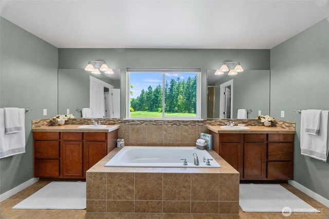 8983 Windham Court NE, Lacey, WA 98516