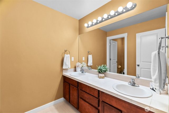 8983 Windham Court NE, Lacey, WA 98516