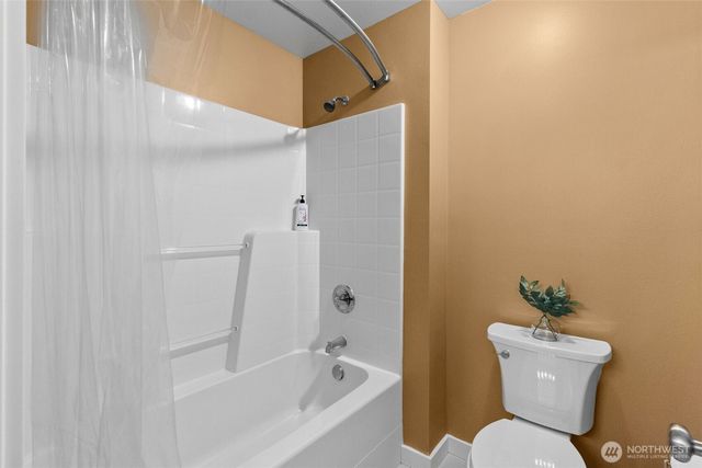 8983 Windham Court NE, Lacey, WA 98516