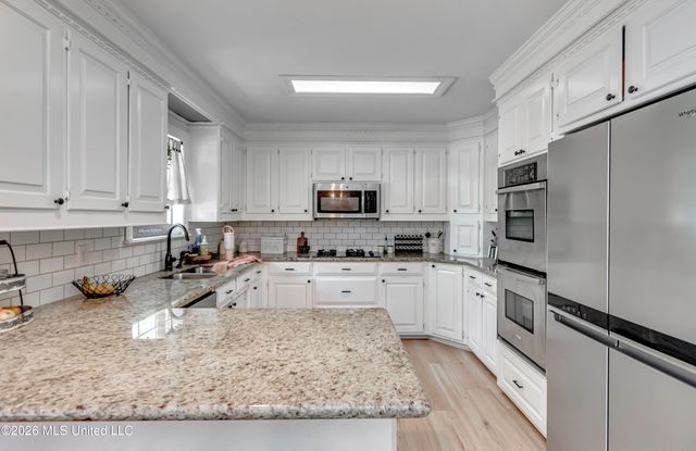 60 Eastgate Drive, Brandon, MS 39042